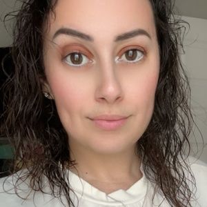 Meet your Posher, Angelica